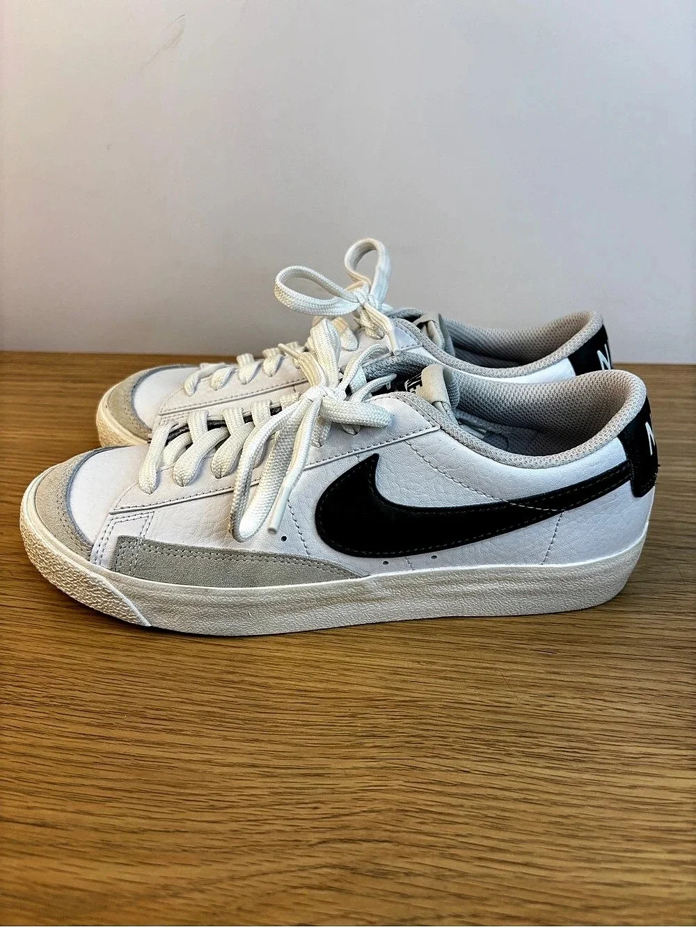 Nike Blazer Low '77 Vintage Big Kids' Sneakers White & Dark Green US 6.5Y